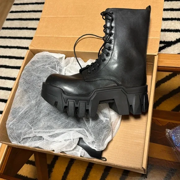 Azalea Wang Olympia Platform Boots with Lug sole - Picture 4 of 7